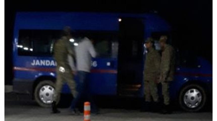 Jandarma Ekiplerinden Uyuşturucu Operasyonu: 9 G&ouml;zaltı