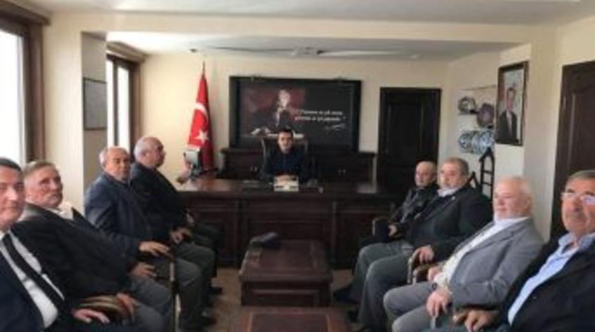 Kaymakam &Ccedil;elik, Gazilerle G&ouml;r&uuml;şt&uuml;