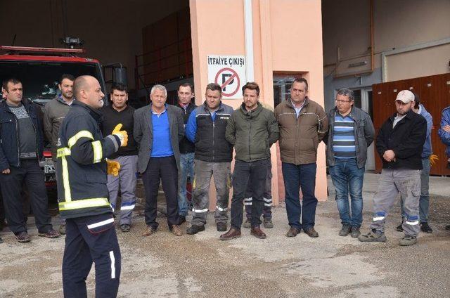 İtfaiye Müdürlüğü’nden Belediye Personeline Yangın Tatbikatı