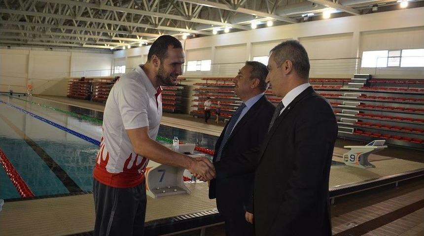 Y&uuml;zmenin Engel Tanımayan Kahramanlarına Moral