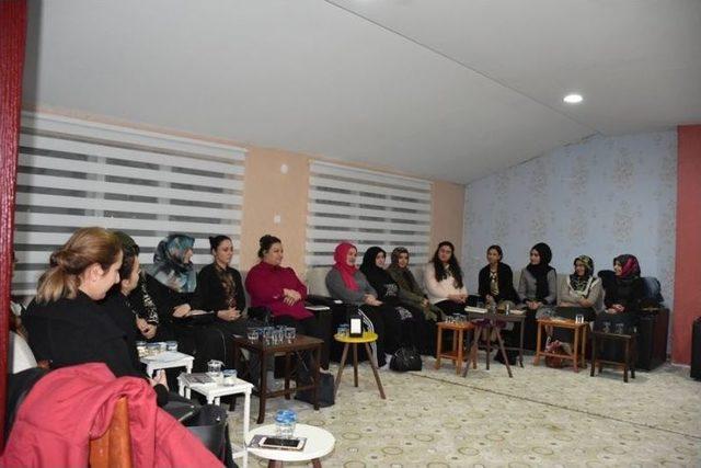 Dursun Fakih İmam Hatip Ortaokulu&rsquo;nda Kitap S&ouml;yleşi Programı D&uuml;zenlendi 1