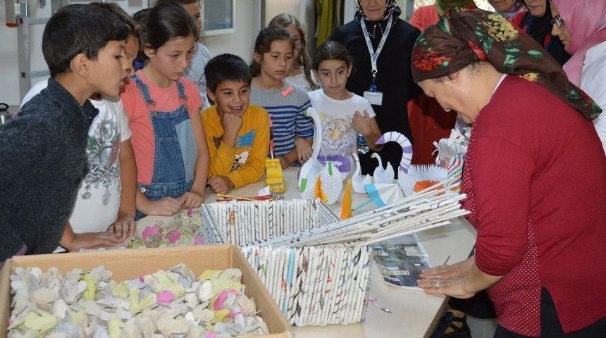 Bilgi Evi &Ouml;ğrencileri Atık K&acirc;ğıttan Ambalaj Yapımını &Ouml;ğrendiler
