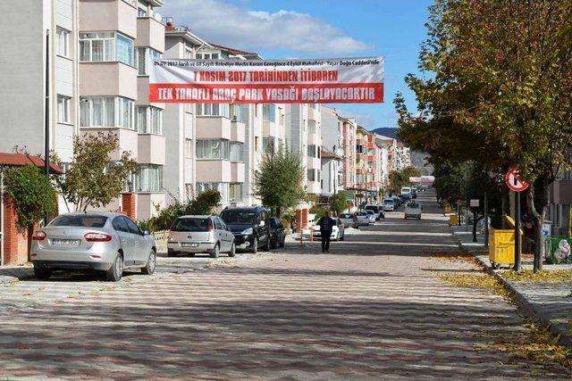 Yaşar Doğu Caddesi’nde Tek Taraflı Park Yasağı Başladı