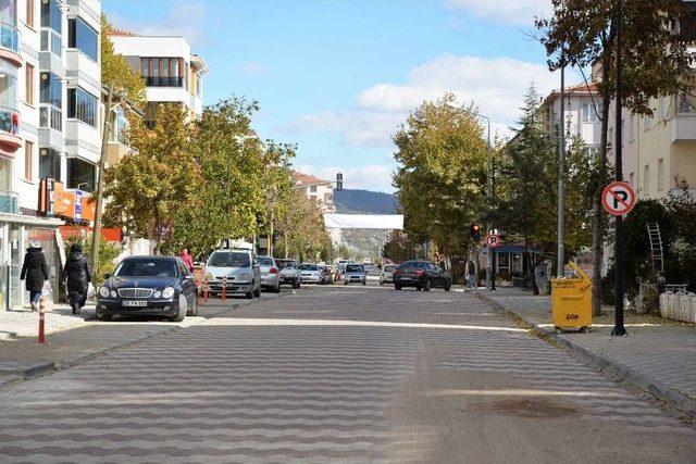 Yaşar Doğu Caddesi’nde Tek Taraflı Park Yasağı Başladı