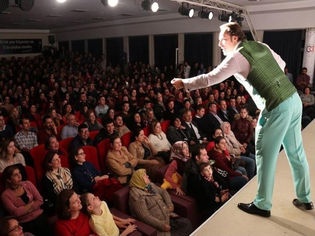 &ldquo;kadın Aklı Erkek Aklı&rdquo; B&uuml;y&uuml;k İlgi G&ouml;rd&uuml;