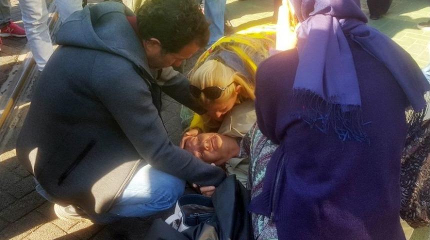 Kocaeli&rsquo;de Yaşlı Kadına Tramvay &Ccedil;arptı