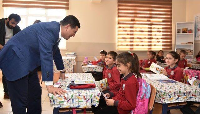 900 Öğrencinin Okul Formaları Tütüncü’den