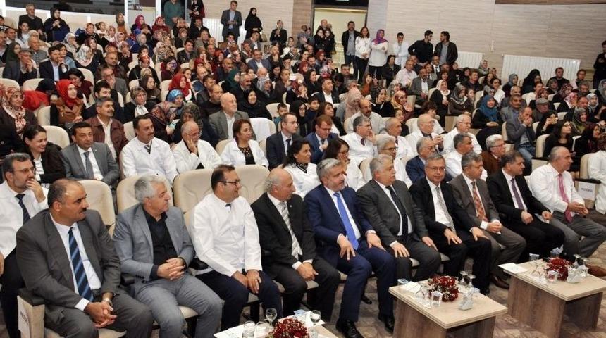 Ne&uuml; Ve As&uuml; Tıp &Ouml;ğrencileri Birlikte Beyaz &Ouml;nl&uuml;k Giydi