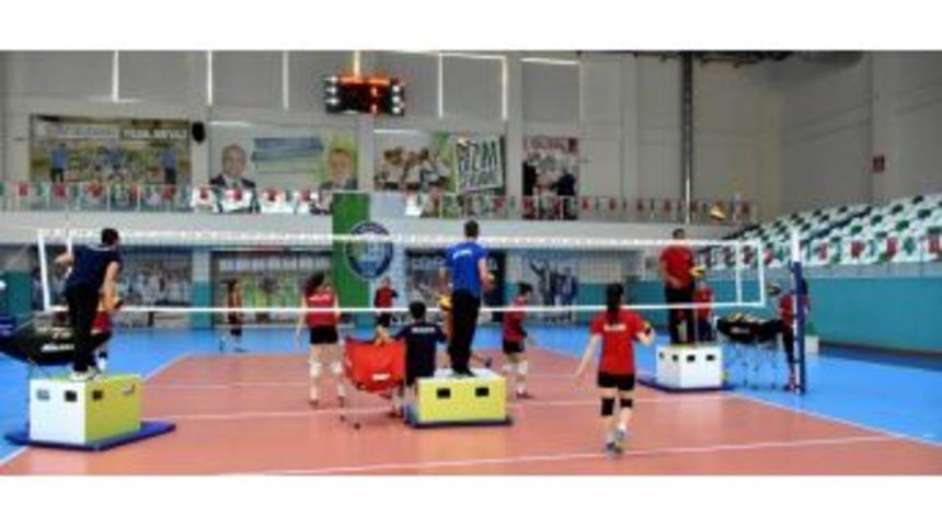 Salihli&rsquo;de, Arkas Mesaisi