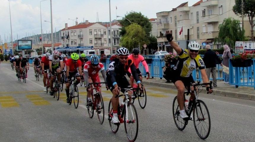 &Ccedil;eşme Bisiklet Yarışı İle Renklenecek