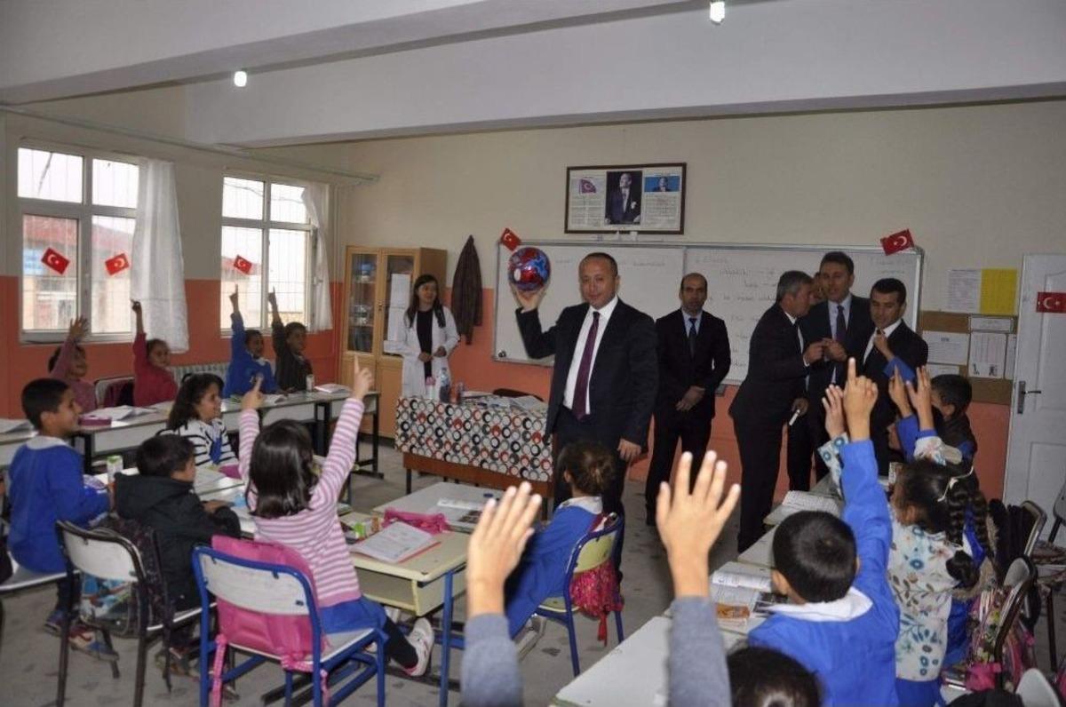 Vali Atik, Eruh İl&ccedil;esinde İncelemelerde Bulundu