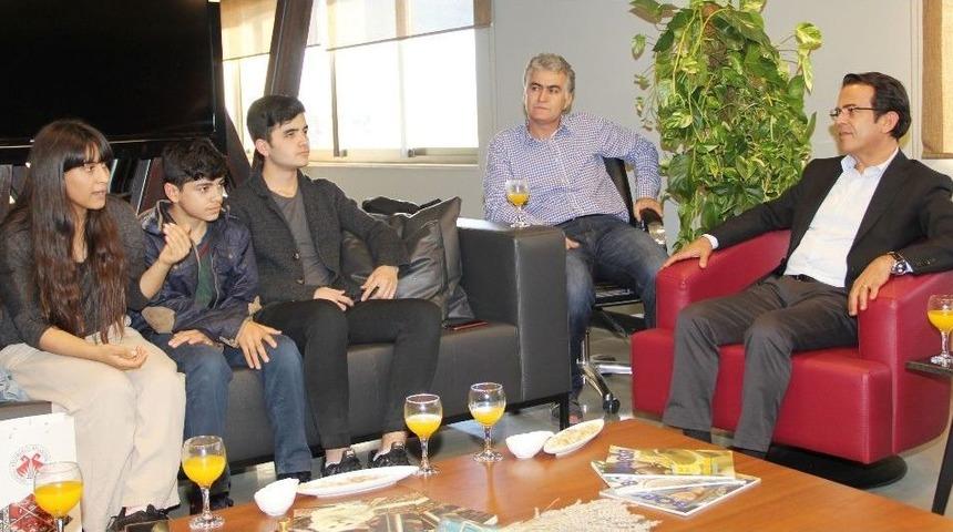 D&ouml;gem&rsquo;in Gen&ccedil; Vekilleri Başkan &Ccedil;andır&rsquo;a Projelerini Anlattı