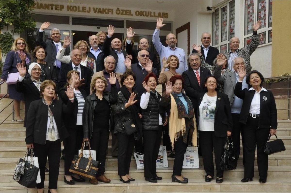 Gaziantep&rsquo;te Kolej Mezunları Yarım Asır Sonra Yeniden Buluştu