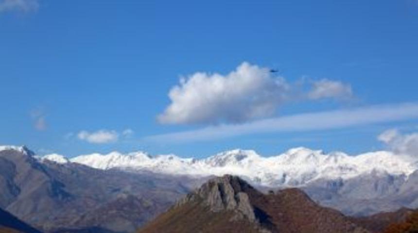 Tunceli&rsquo;de &Ccedil;atışma: 6 Ter&ouml;rist &Ouml;ld&uuml;r&uuml;ld&uuml;
