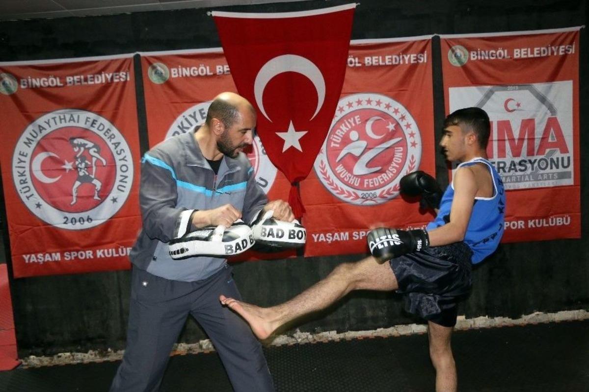 Muay Thai İle Uyuşturucuyla M&uuml;cadele