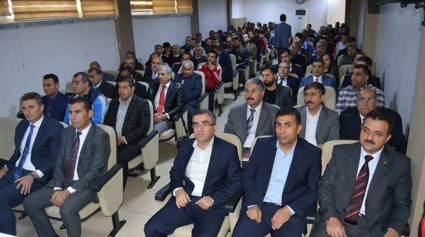 Besni&rsquo;de Okul Sporları Değerlendirme Toplantısı Yapıldı