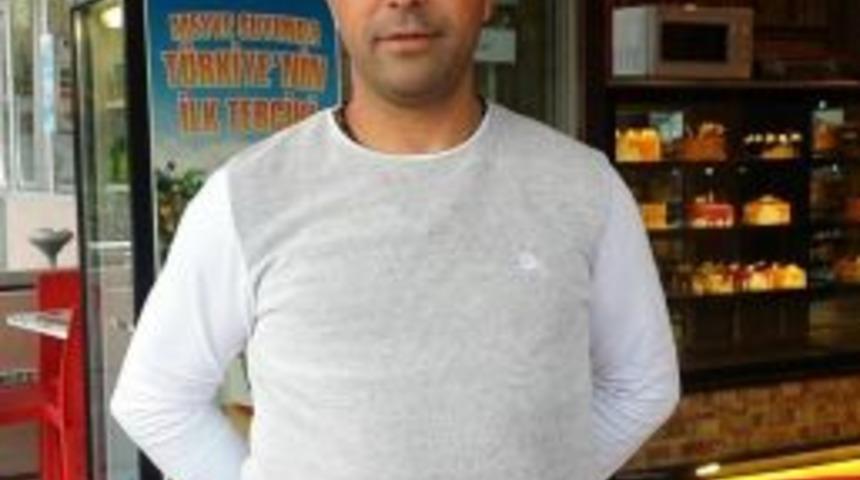 Barışmak İstemeyen Sevgilisini &Ouml;ld&uuml;rd&uuml;