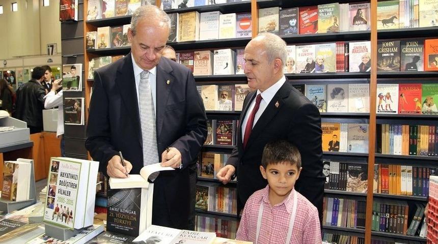 B&uuml;y&uuml;k&ccedil;ekmece, T&uuml;yap Kitap Fuarı&rsquo;nda