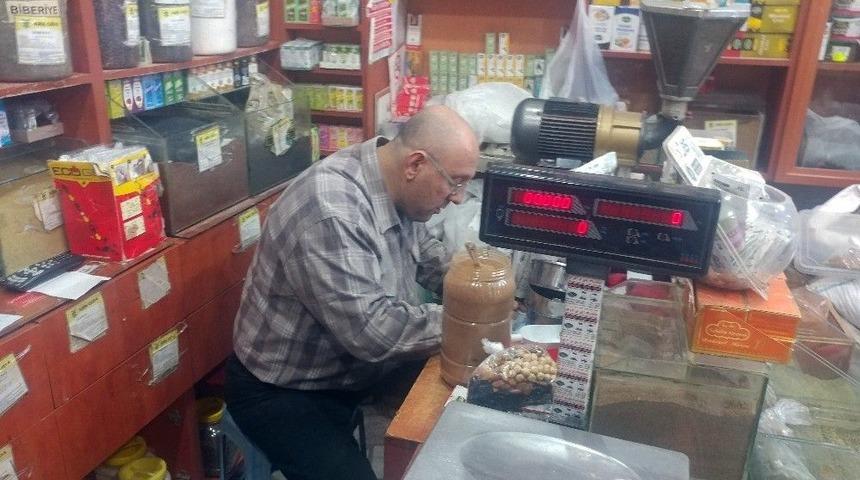 Zeytinburnu&rsquo;da K&ouml;pekten Korkarak D&uuml;şen Adam Yaşananları Anlattı