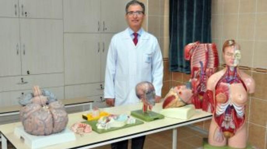 Prof. Dr. B&uuml;y&uuml;kmumcu: &ldquo;beden Bağışı Tıp Eğitimi İ&ccedil;in &Ouml;nem Arz Ediyor&rdquo;