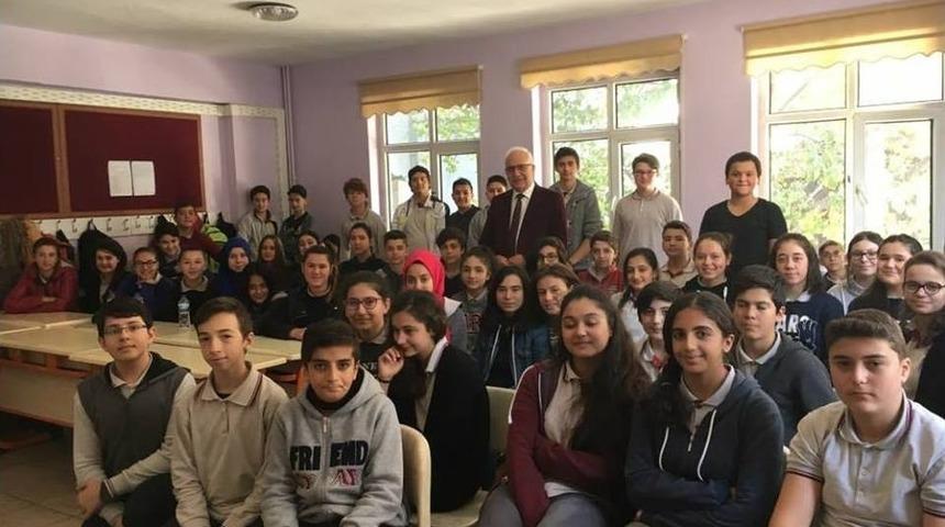 Eğitimci Yazar Muzaffer Tekelioğlu, Kariyer G&uuml;nlerinde &Ouml;ğrencilerle Buluştu