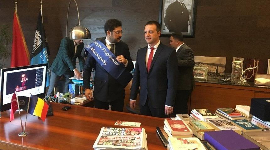 Beşiktaş Belediye Başkanı Koltuğunu Bıraktı