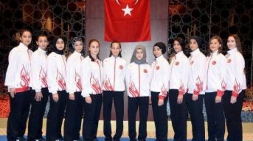 Edanur Ko&ccedil;, Taekwondo Milli Takımı&rsquo;nda Osmaneli&rsquo;yi Temsil Ediyor