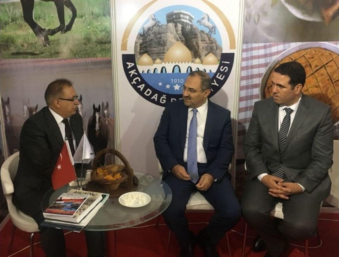 Ak&ccedil;adağ Belediyesi&rsquo;nin Standına İlgi B&uuml;y&uuml;k