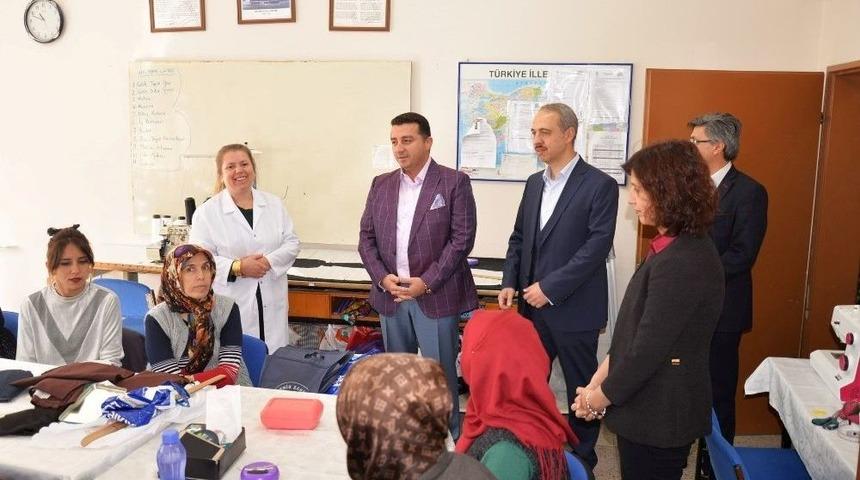 Başkan Bakıcı Halk Eğitim Kursiyerleri İle Bir Araya Geldi