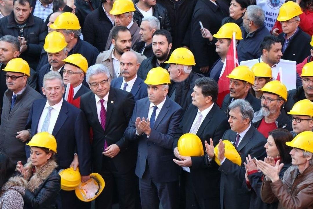 Madencilerden Torba Yasa Tepkisi