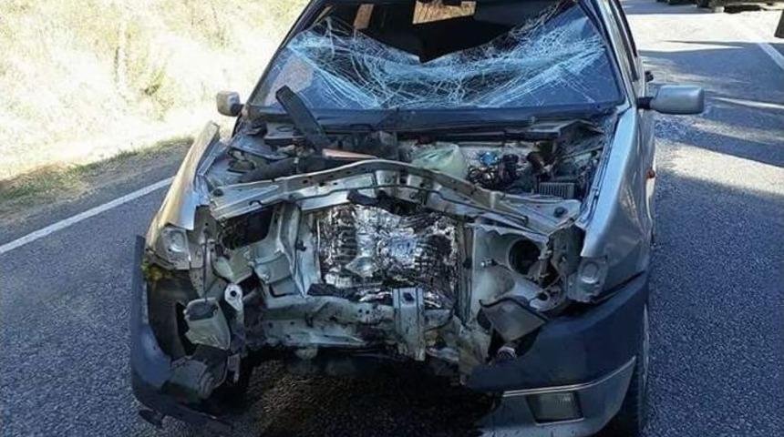 Motosikleti İle Otomobile &Ccedil;arpan &Ccedil;ocuk S&uuml;r&uuml;c&uuml; Kurtarılamadı