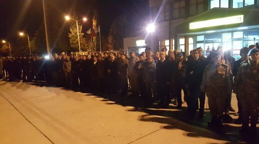 Isparta Şehidi G&ouml;zyaşları Arasında Karşılandı