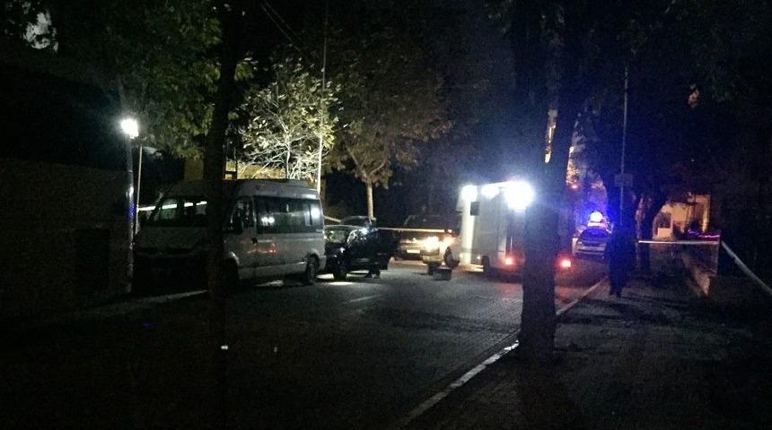 Avcılar&rsquo;da Otomobil İ&ccedil;erisinde Erkek Cesedi Bulundu