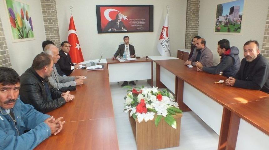 Malazgirt&rsquo;te Halk Toplantısı