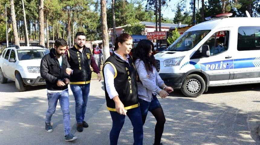 Karı-koca Hırsızlık Yaparken Yakalandı