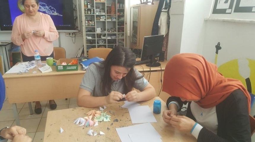 Kepez&rsquo;den &Ouml;ğrencilere &lsquo;origami&rsquo; Eğitimi