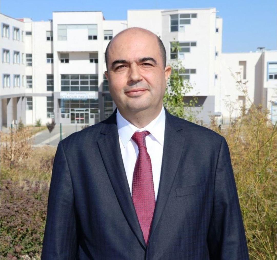 İn&ouml;n&uuml; &Uuml;niversitesi, Kendi İlacını Kendi Yapacak