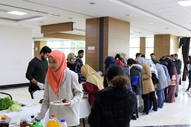 Saü’de Yabancı Uyruklu Öğrencilere Türk Kültürü Tanıtıldı