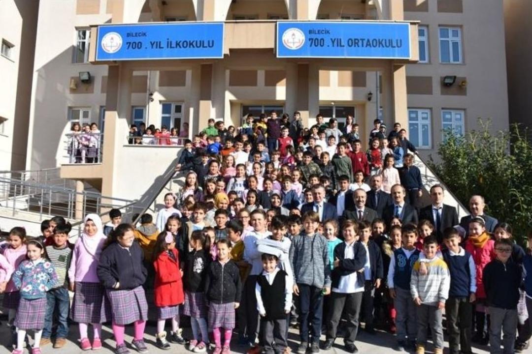 Vali B&uuml;y&uuml;kakın&rsquo;ın Okullara "g&uuml;venli Okul Projesi" Ziyareti