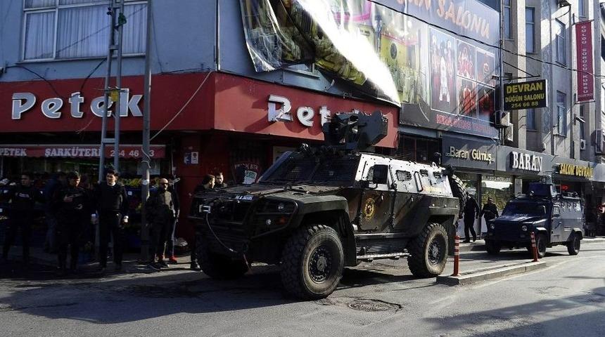 (&ouml;zel Haber) Okmeydanı&rsquo;nda Sabit Polis Noktası Kuruldu