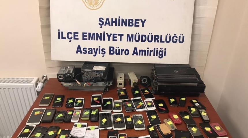 Gaziantep&rsquo;te Eş Zamanlı Uyuşturucu Operasyonu: 4 G&ouml;zaltı