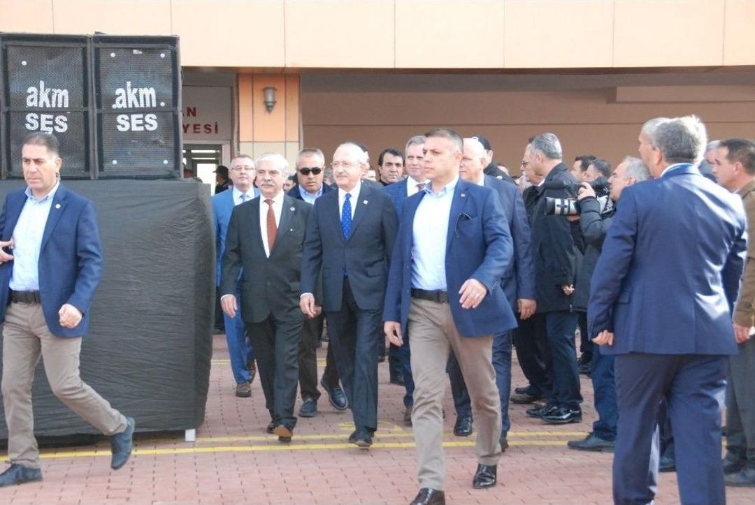 Kılı&ccedil;daroğlu: "ayrım Yapmadan Hizmet Edeceksiniz"