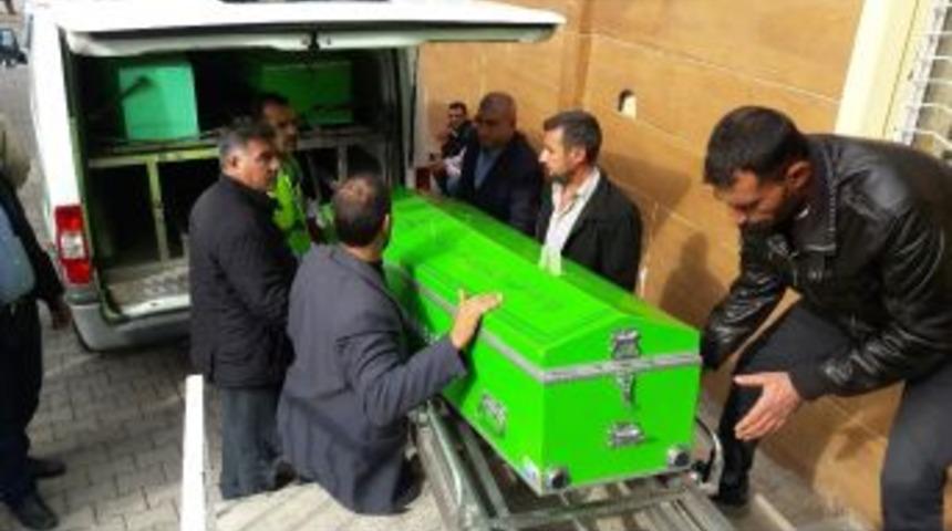 Otomobilin &Ccedil;arptığı Yaya &Ouml;ld&uuml;