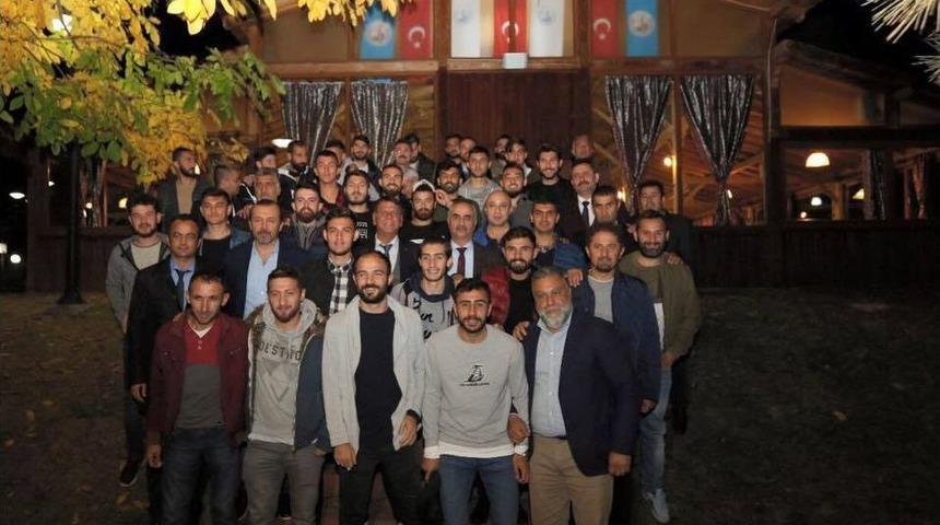 Sivas Belediyespor Onursal Başkanı Aydın: "inanıyorum Ki Galatasaray&rsquo;ı Eleyip Tur Atlarız"
