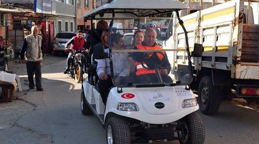 Golf Arabasıyla &Uuml;cretsiz Pazar Servisi