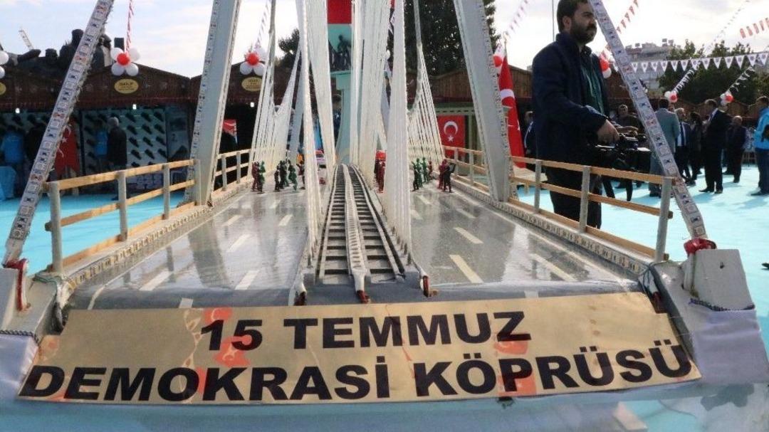 Miting Gibi Fuar A&ccedil;ılışı