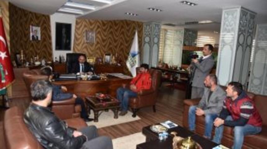 Başkan &Uuml;z&uuml;lmez, Kartepe Off-road Ve Doğa Sporları Kul&uuml;b&uuml; Derneği&rsquo;ni Ağırladı