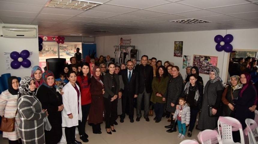 Kartepe&rsquo;de Gebelik Eğitim Sınıfı A&ccedil;ıldı