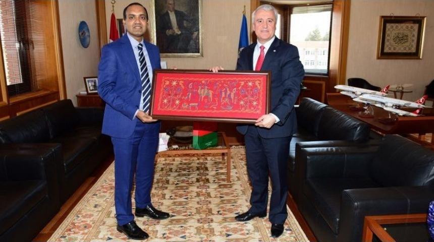 Bangladeş Başkonsolosu İslam&rsquo;dan Rekt&ouml;r G&uuml;ndoğan&rsquo;a Ziyaret