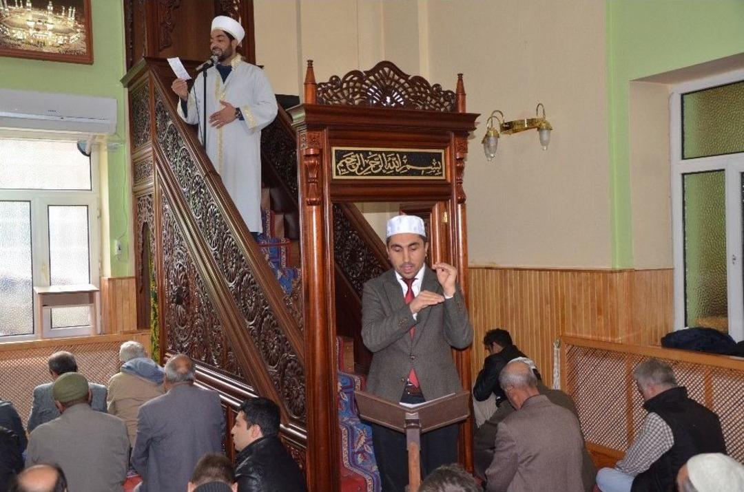 İşitme Engellilere Ulaşan Cuma Hutbesi